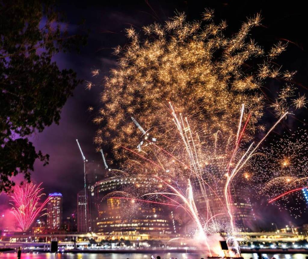 nye fireworks south bank