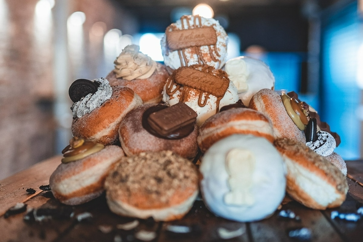 an image of a pile of donuts