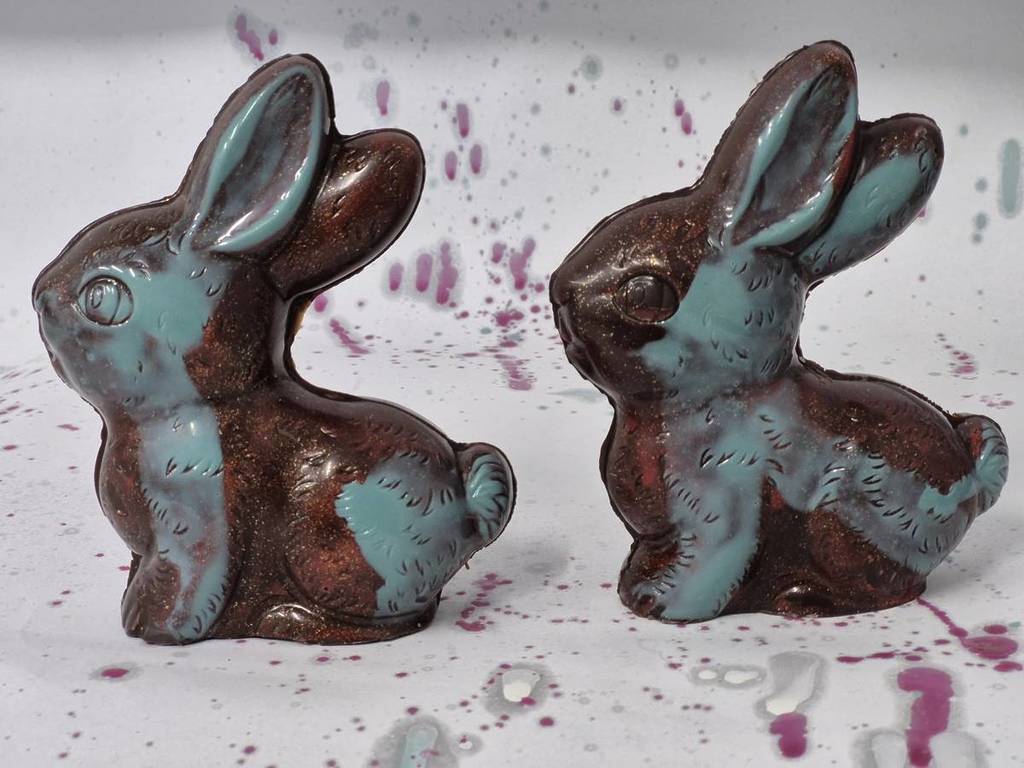 elements easter bunny chocolate