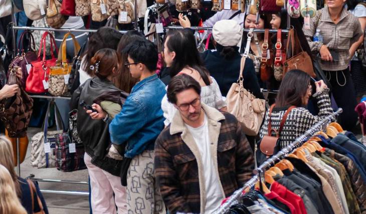 Australia’s biggest fashion market is bringing 200+ sellers, live DJs, and a pop-up bar to Brisbane