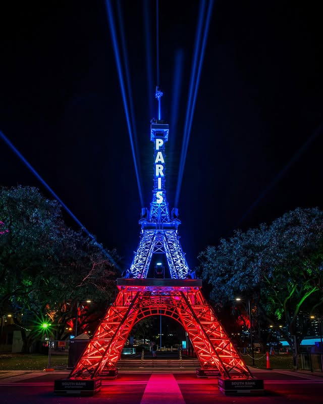 eiffel tower south bank bastille day