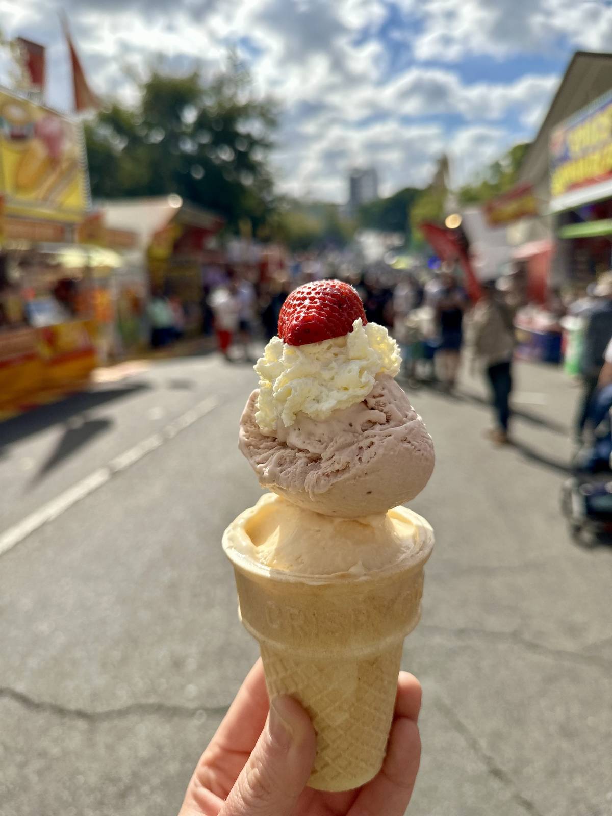 strawberry sundae ekka
