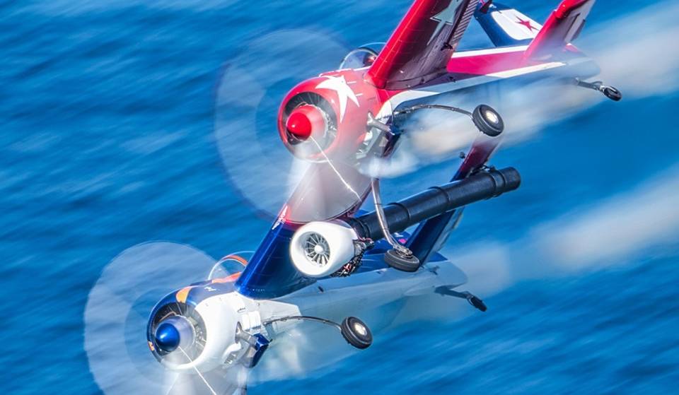 The Largest Airshow In Australia Is Returning To The Gold Coast This August — With World Champion Pilots, Aerobatic Stunts, And An Open Bar