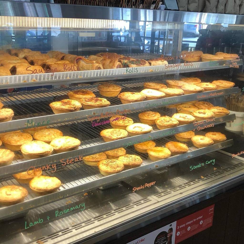 the outpost cafe pies canungra