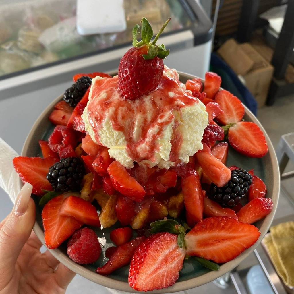 Strawberry View Coffee Shack
