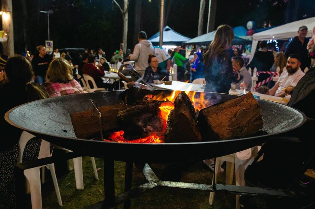 carseldine winter wonderland twilight market bonfire