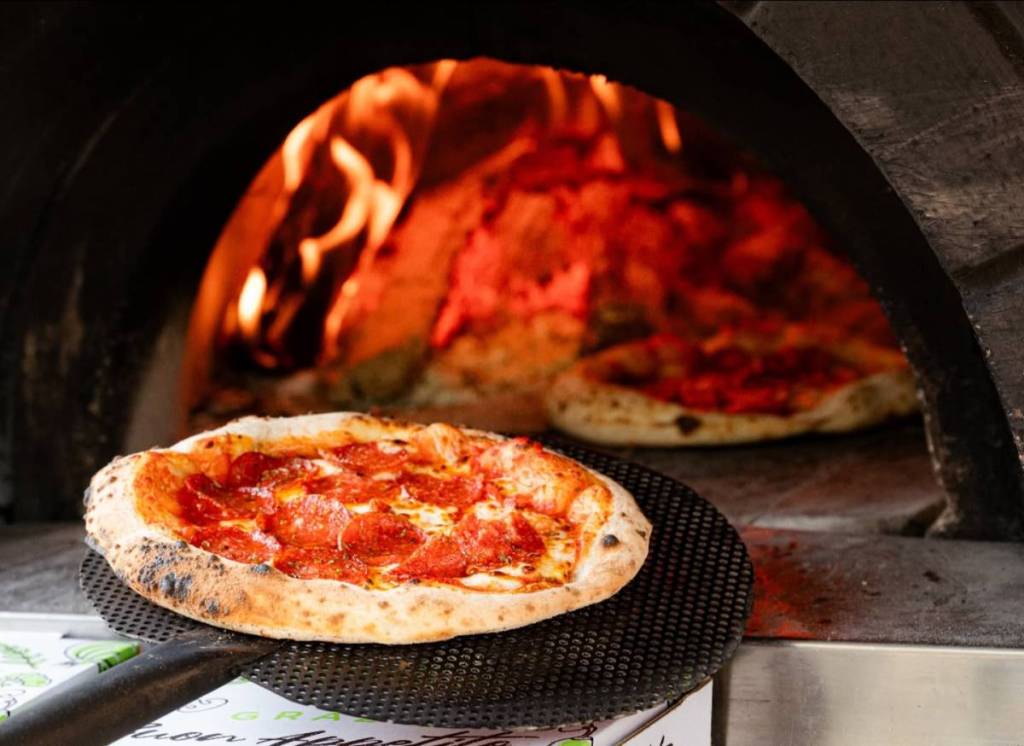 brisbane city markets night redacliffe place pizza