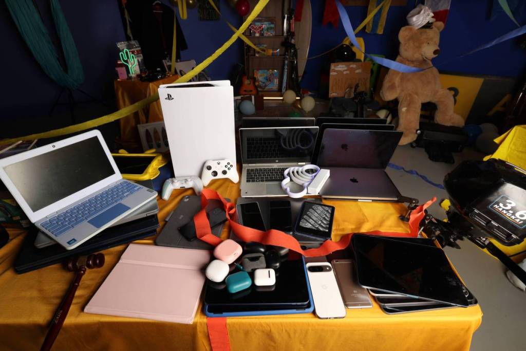 Brisbane Airport Lost Property Auction tech