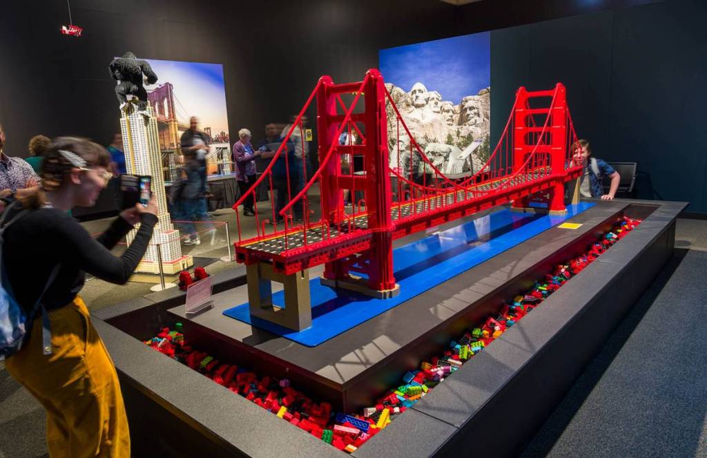 Brickman’s Wonders of the World lego golden gate bridge