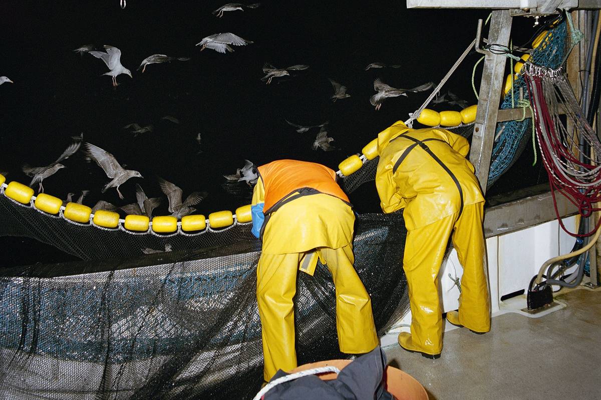 Pulling in Nets, Offshore Newlyn, 2023 © Jon Tonks