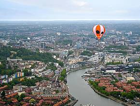 The UK’s First Hot Air Balloon Pub To Take Flight In The Bristol Area &#8211; Here’s How You Can Have A Pint Up In The Air