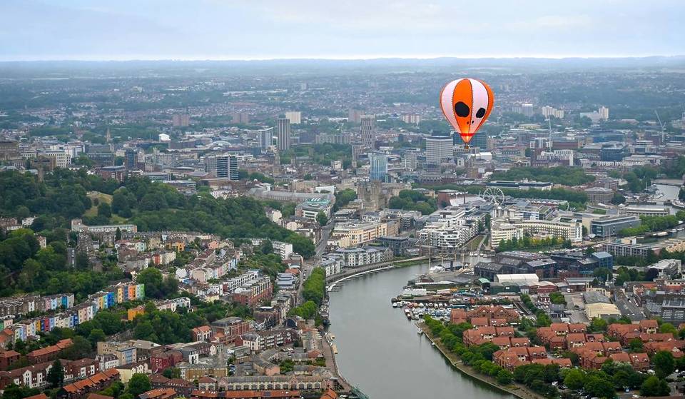 The UK’s First Hot Air Balloon Pub To Take Flight In The Bristol Area &#8211; Here’s How You Can Have A Pint Up In The Air