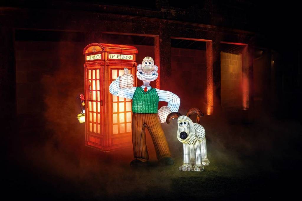 WALLACE AND GROMIT AT LONGLEAT'S The Festival Of Light