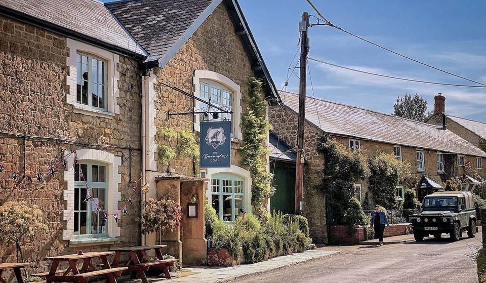 1 Hour From Bristol, This Somerset Pub Has Its Own B&#038;B, Bakery And Has Been Named One Of The Best In The Country &#8211; And You Must Check Out This Charming Tudor Estate When You Visit