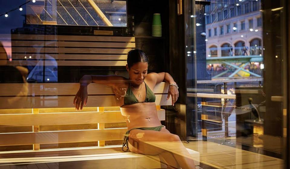 The UK’s First Sauna Boat Set To Sail Down Bristol’s Iconic Floating Harbour &#8211; But It’s Only Hanging Around For 1 Month