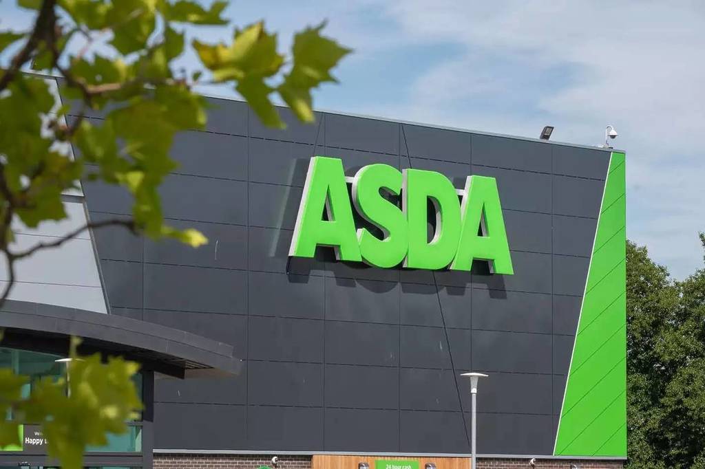 This UK supermarket giant is rolling out self-service laundry machines at 100s of stores across the country – now you can wash while you shop