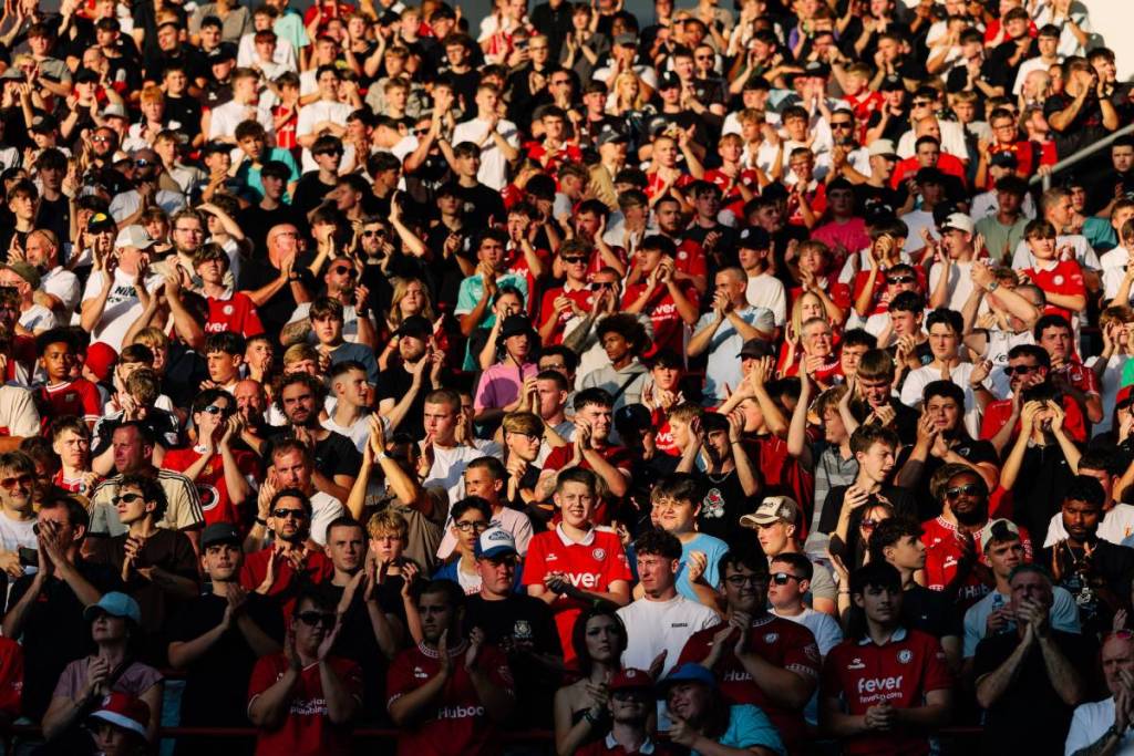 a crowd of Bristol City football fans in the stands