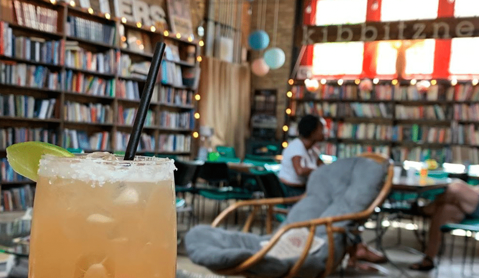 This WIFI-Free Library Bar In Chicago Is A Boozy Hideaway