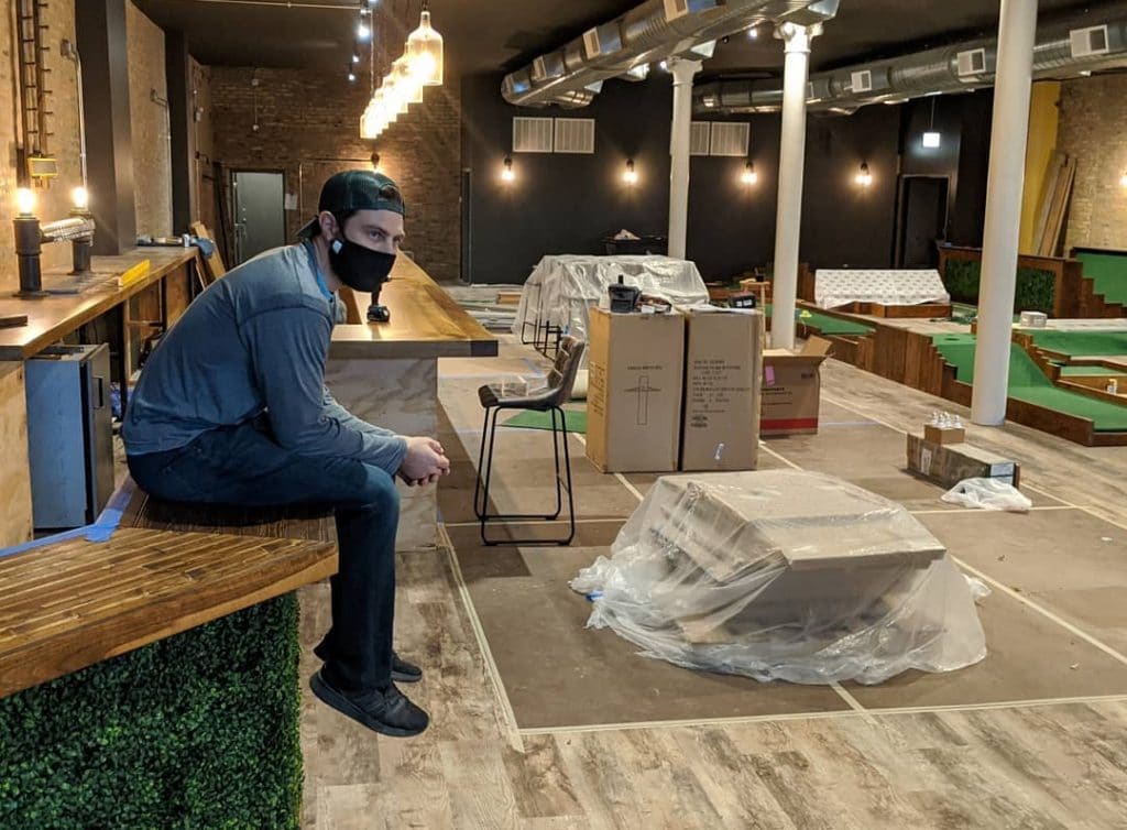 An Inside Look At Chicago's First Dedicated Indoor MiniGolf Bar