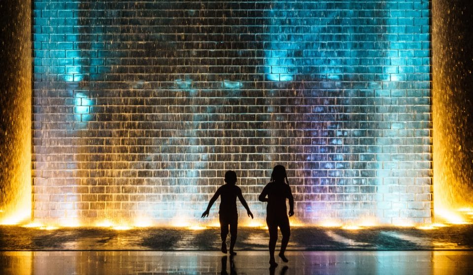 20 Wonderful Photos Of Crown Fountain Bringing Joy To Chicago