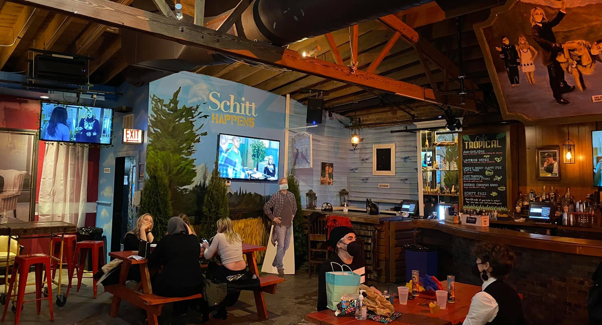Escape To Schitt’s Creek At This Hilarious Lincoln Park PopUp