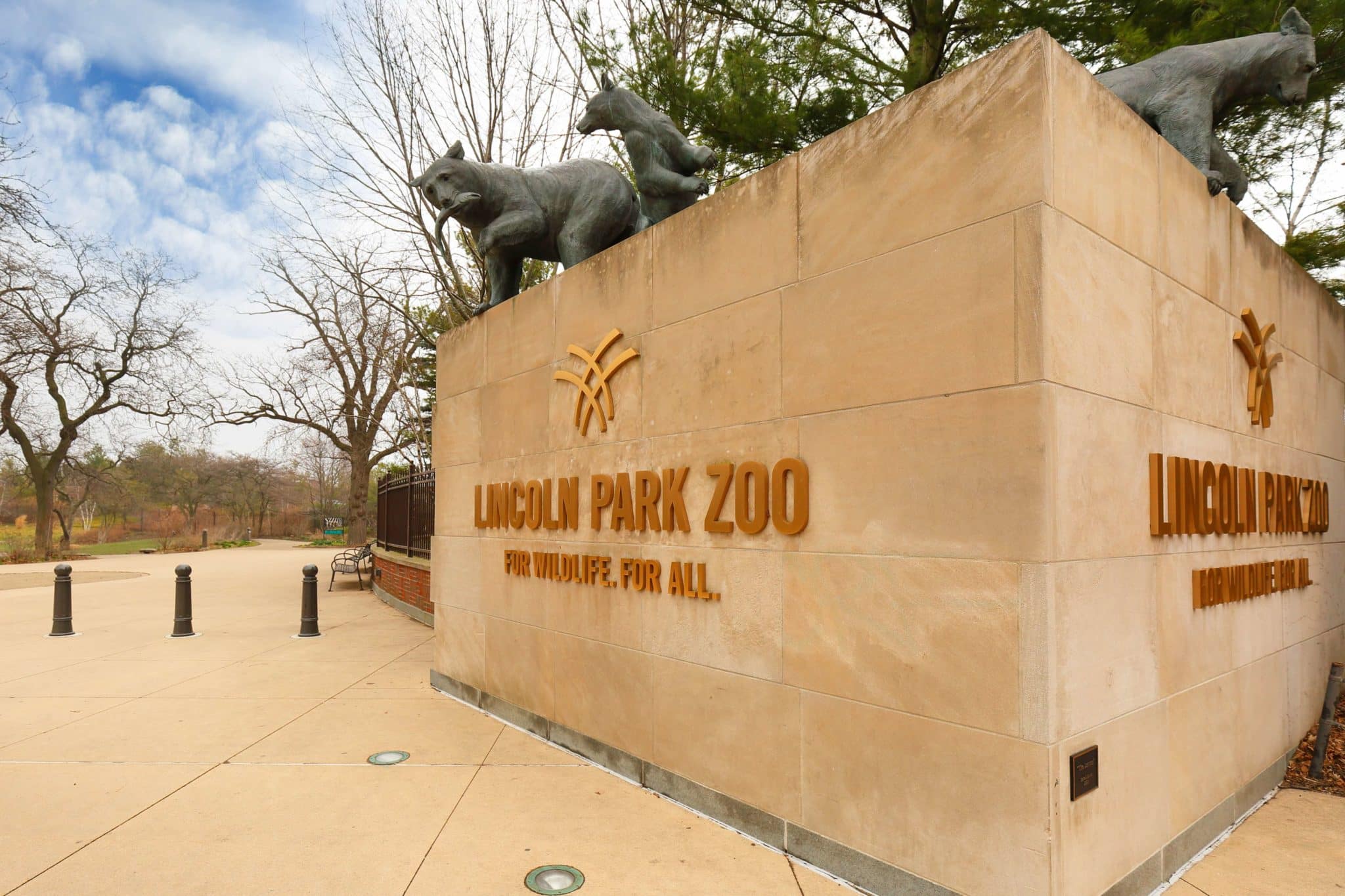 lincoln Park Zoo entrance. The zoo is a 35-acre zoo in Lincoln Park, Chicago, Illinois, which is the fourth oldest zoo in North America.