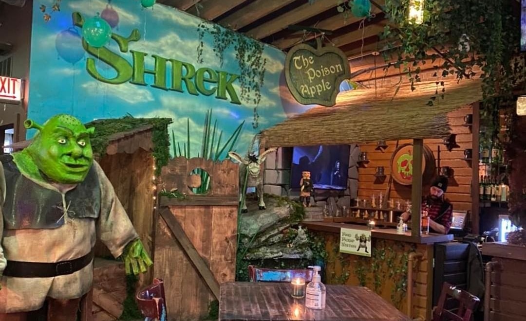 Drink In Shrek's Swamp At Replay Lincoln Park’s Latest PopUp