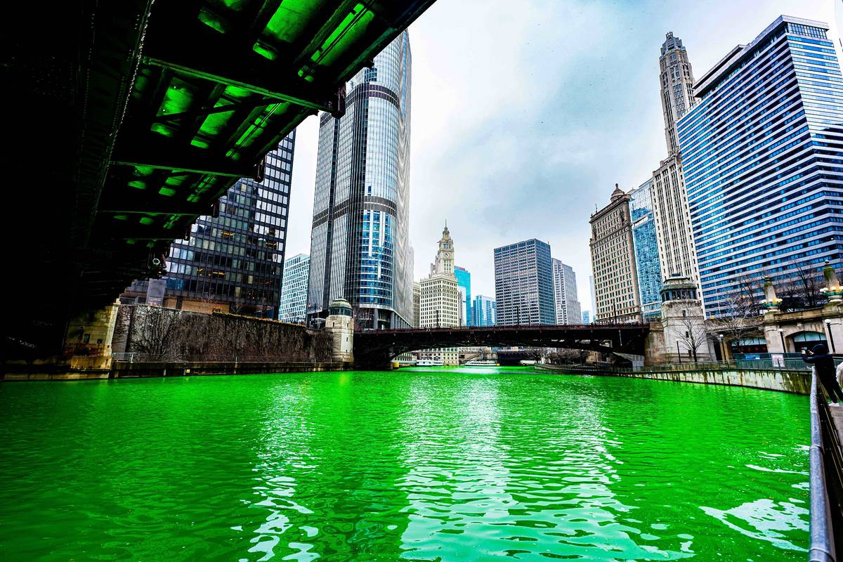 The Best Views Of Chicago’s Green River Dyeing Are At These Rooftops ...