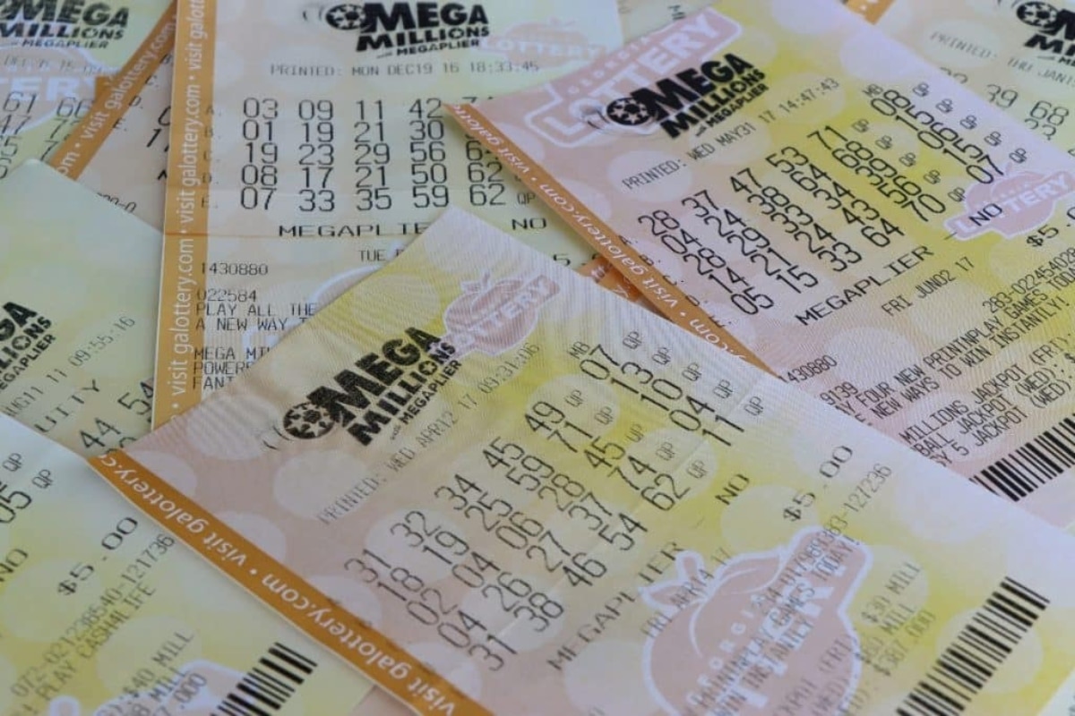 The Winners Of Illinois' $1.34B Mega Millions Jackpot Have Come Forward