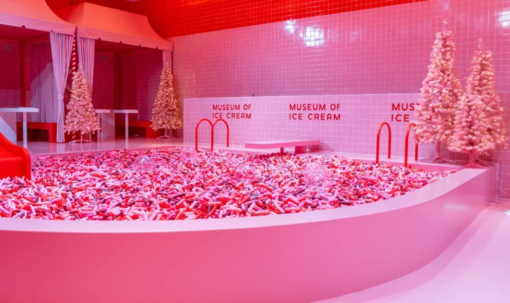 Piscina de chispas en el Museo del Helado