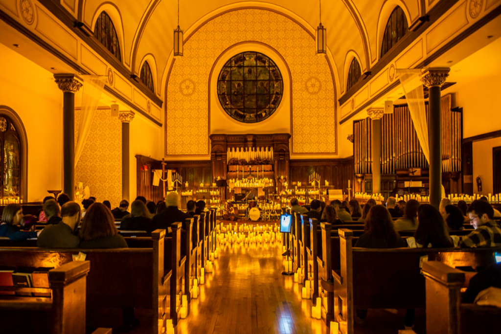 Wicker Park lutheran Church in Chicago lit up by thousands of candles