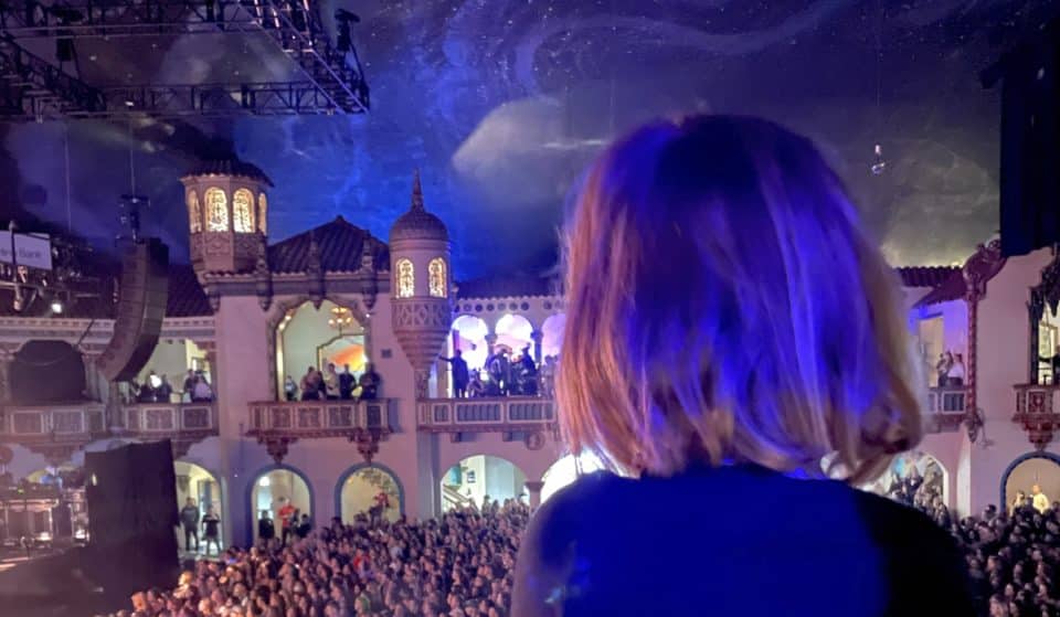 A Wholesome Mother-Daughter Duo Got A Special Shout Out From Maggie Rogers Thanks To Her Chicago Tour Stop