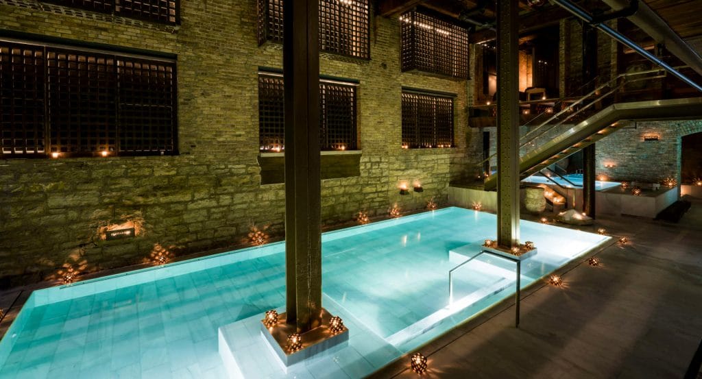 Una foto de AIRE Ancient Baths en Chicago.