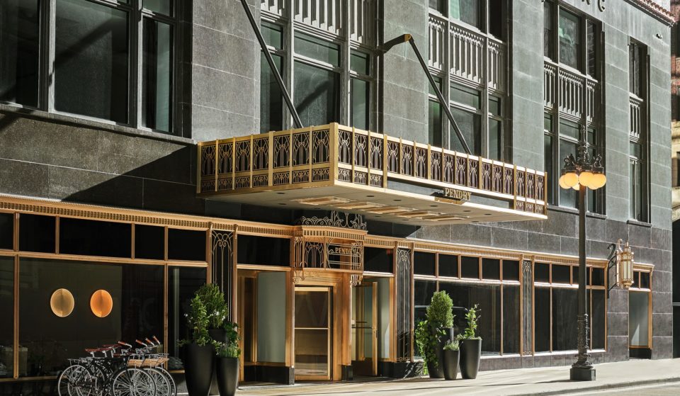 Exclusive Treat for These Chicago Hotel Guests—Complimentary Facials by a World-Renowned Plastic Surgeon