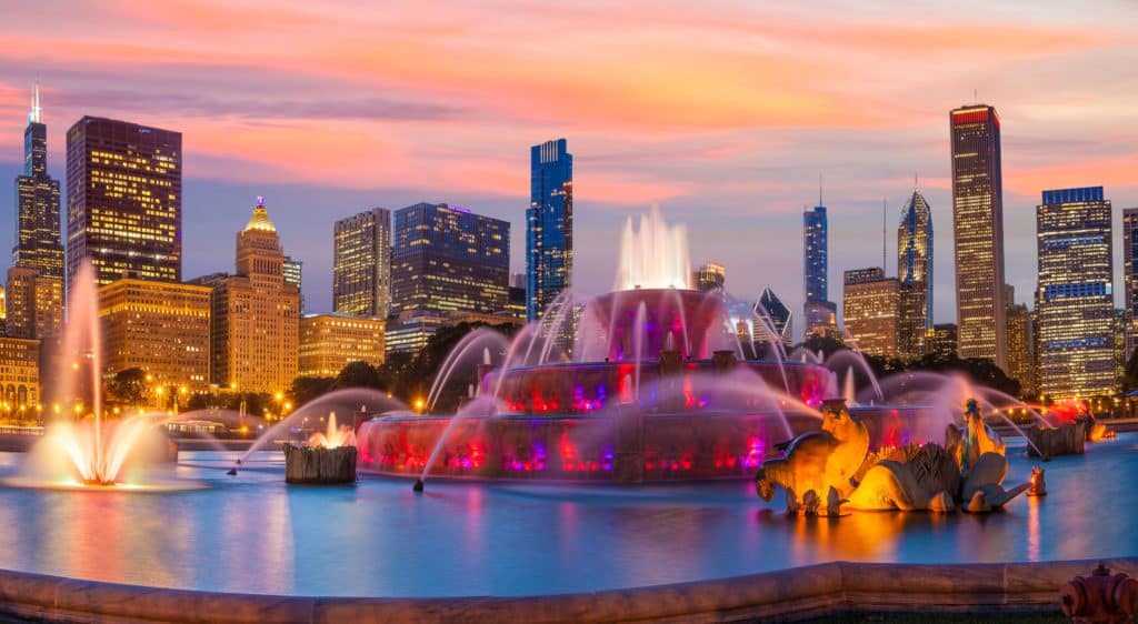 Image showing a panorama photo of the Buckingham Fountain in Chicago's Grant Park