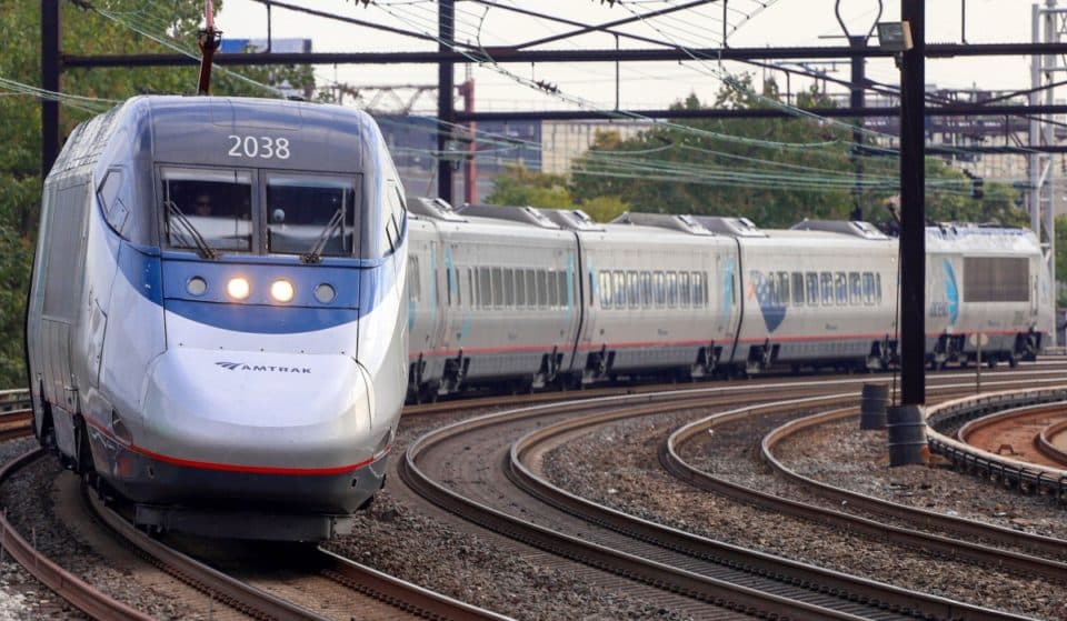 Beat the TSA Lines—You Can Take a Train From Chicago to NYC This Winter For as Low as $63