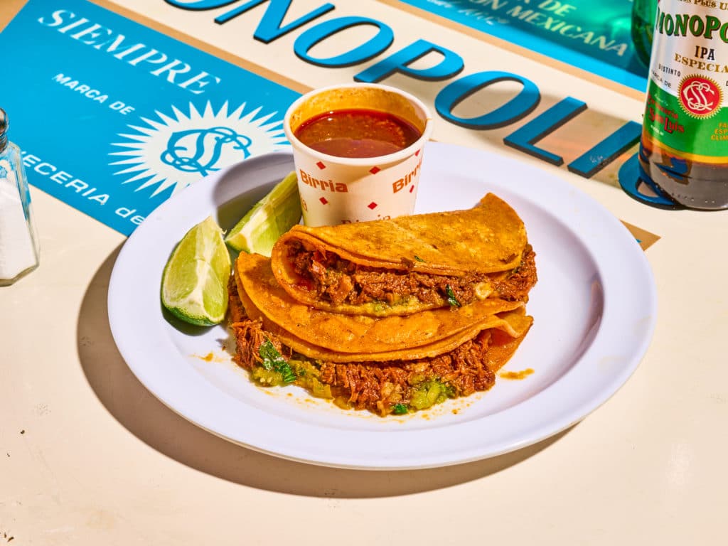 Imagen de los tacos disponibles en el nuevo local de Tacombi Chicago