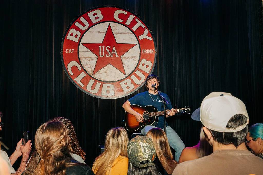 Vincent Mason from bub city