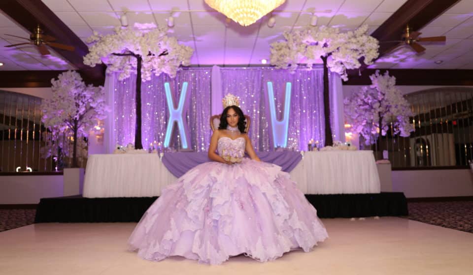 This Quinceañera Comedy Show With Dinner And Drinks Is Now Open In Chicago