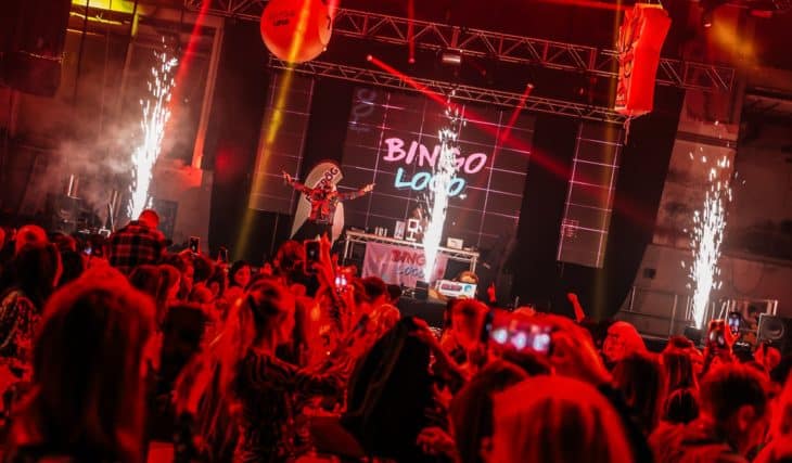 10 Of The Most Exciting Things To Do With Your Friends In Chicago Right Now