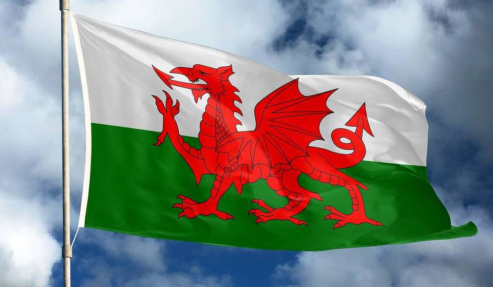 The Willis Tower Will Be Lit Up With The Colors Of The Welsh Flag Tomorrow