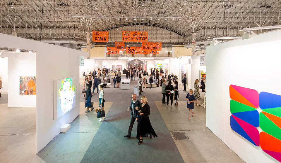 Chicago’s Biggest Art Fair EXPO CHICAGO Has Kicked Off In Navy Pier’s Festival Hall