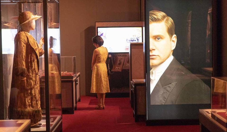 5 Reasons To Turn Back Time And Step Into The Downton Abbey Exhibit Just Outside Chicago