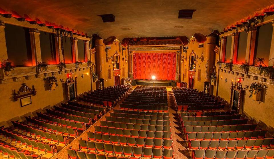 This historic Chicago movie house is adding a third theatre