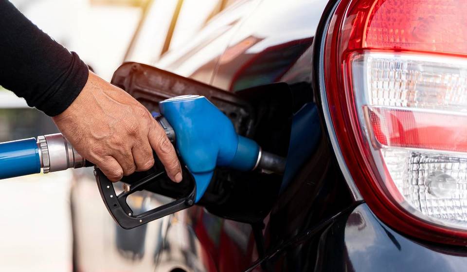 Gas Prices in Illinois Hit Highest Levels Since 2022—Here’s How Long the Surge Could Last