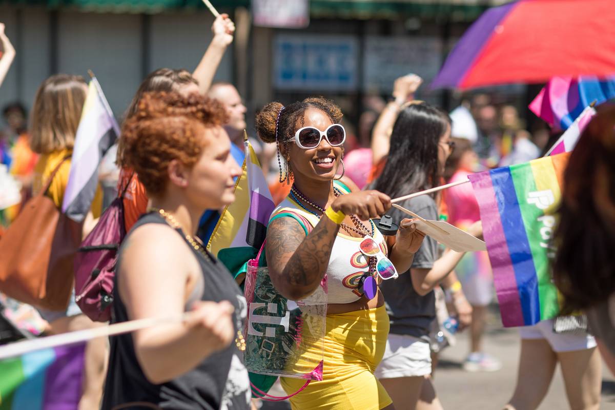 Chicago Pride crowd