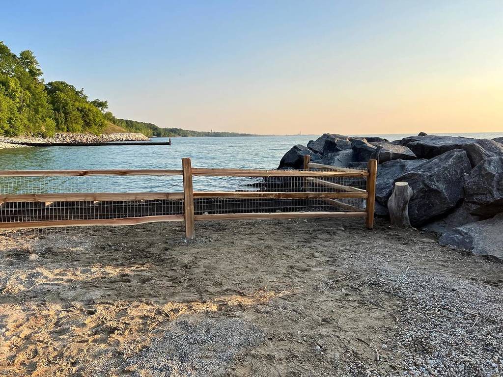 Sunrise Beach en Lake Bluff