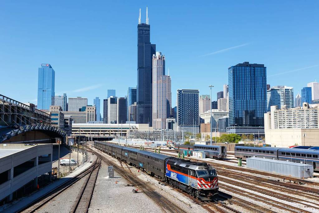 Metra train against Chicago Skyline