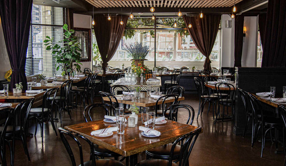 This Chicago Spot Is Serving Free Tiny Martinis All Summer—And There’s a Big Surprise at the End