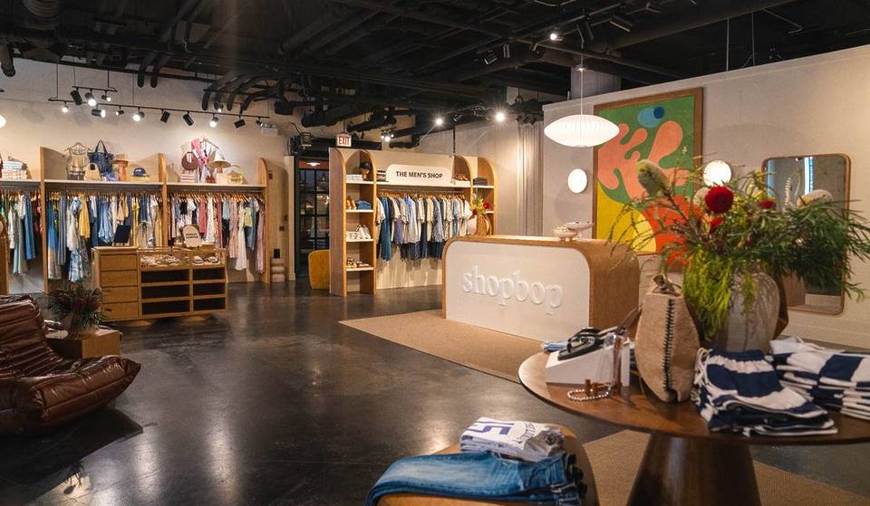 Dentro de la nueva tienda pop-up de Shopbop en Chicago, sólo por esta semana